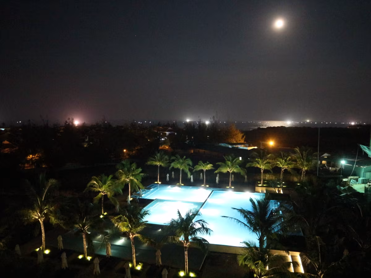 The Ocean Suites (Formerly Ocean Apartments) complex is located within the award winning Danang Beach Resort. All owners benefit from