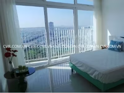 Azura Da Nang is an apartment building located immediately on the Han river on Tran Hung Dao Street in Son