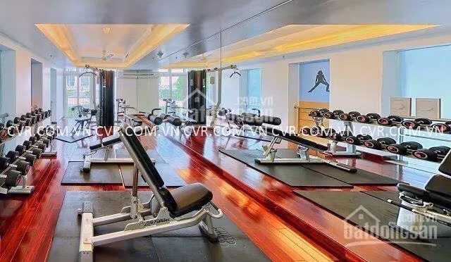 Azura Da Nang is an apartment building located immediately on the Han river on Tran Hung Dao Street in Son