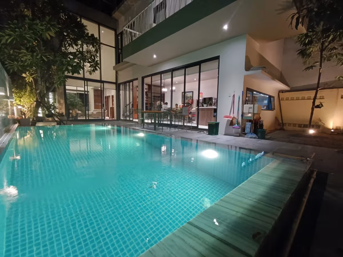 4 bedroom villa with 3 levels for sale in Bang Lang street, belongs to Euro Village 1, Son Tra, Da