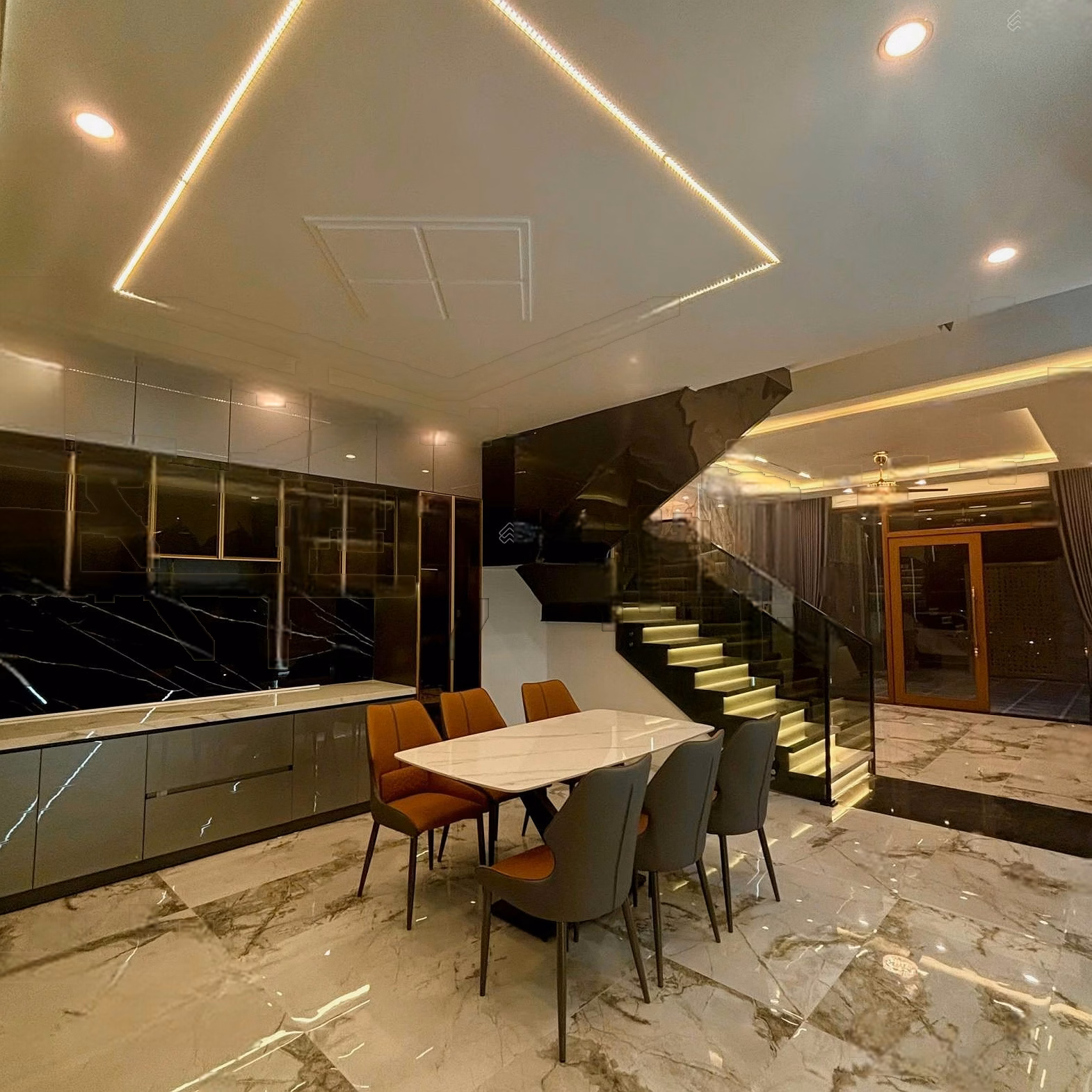 New modern 3-storey house for sale on Kieu Son Den street - Hoa Xuan - Da Nang, near AEON Mall