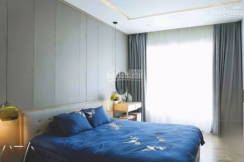 Da Nang Plaza Apartment for Rent – 3 Bedrooms, Corner Unit, High-Class Furniture
