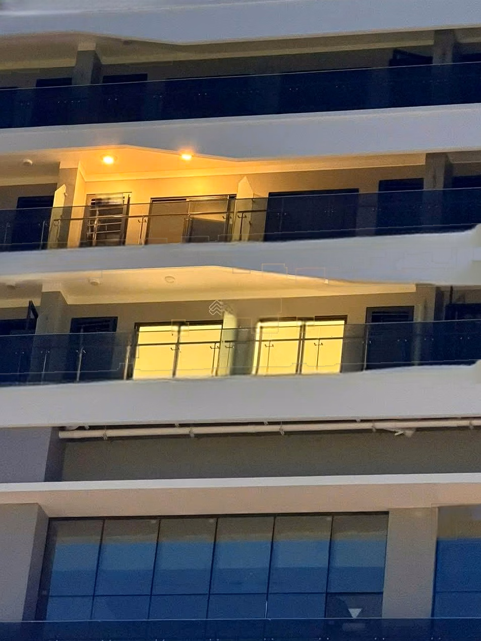 Apartment priced at 2.7 billion from floors 6 - 11, 4 floors of Aeon Mall Da Nang supermarket, full handover with additional air conditioning