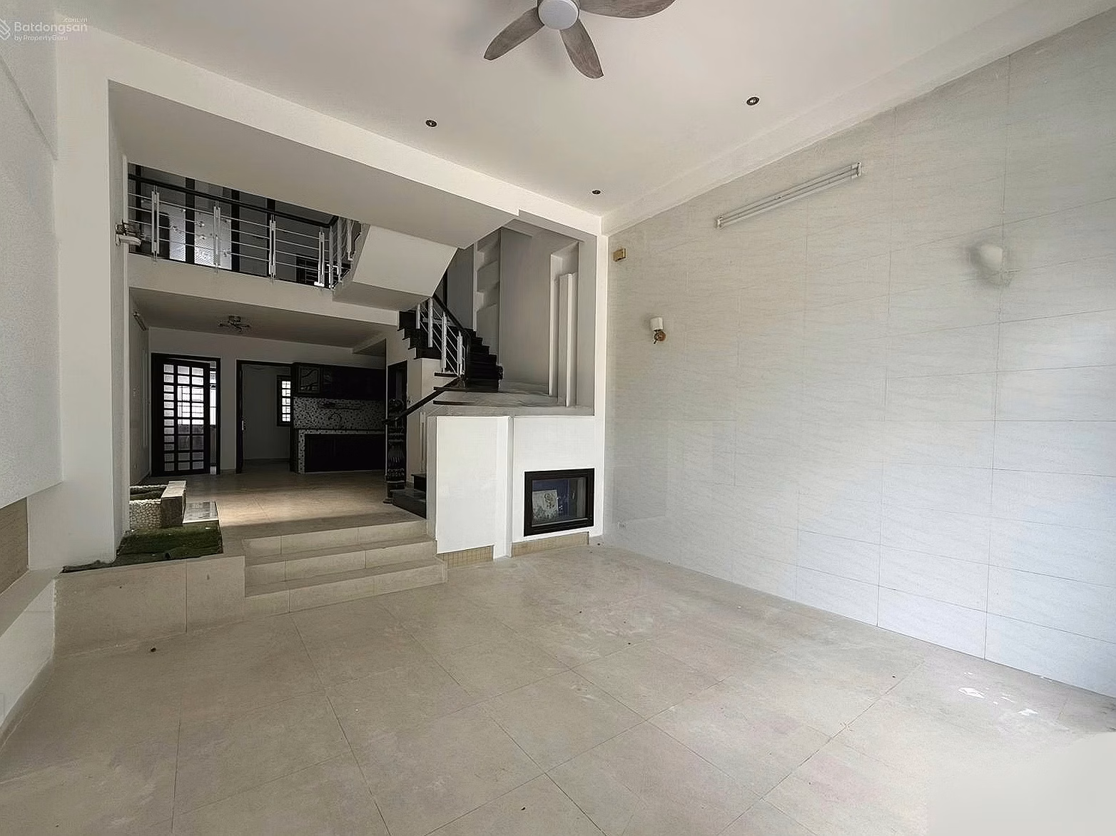 12.5 Billion: Settle Down in This Apartment – Ta My Duat, Han Quarter, Corner Lot, 4 Floors