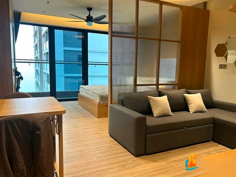 LUXURY STUDIO APARTMENT - NEAR MY KHE BEACH Location: Vo Nguyen Giap Da Nang_ Fully furnished.
