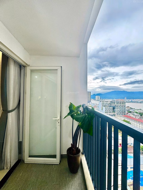 Vacant apartment at bargain price F.Home. Price is only 14 million/month. 2 bedroom apartment, fully furnished