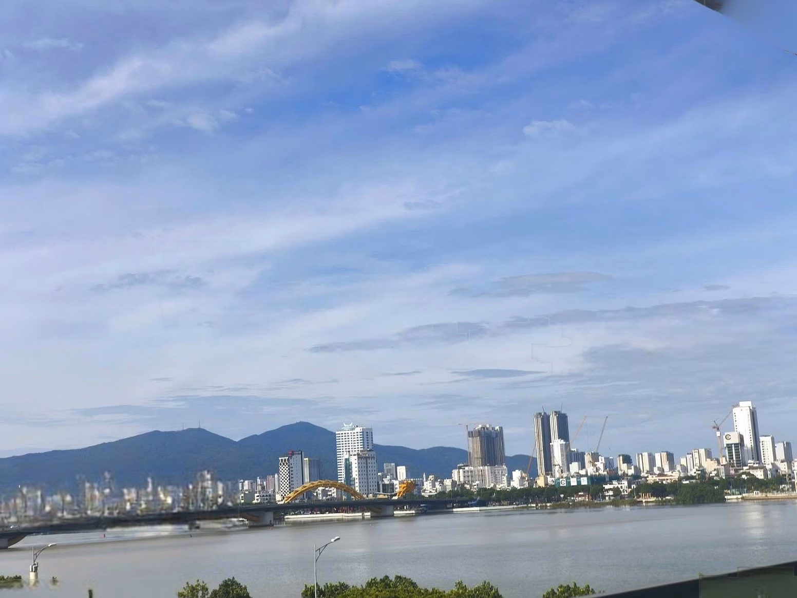 Selling 2-bedroom apartment at The Filmore Da Nang with Han River view - buy to live and invest cash flow of 430 million/year