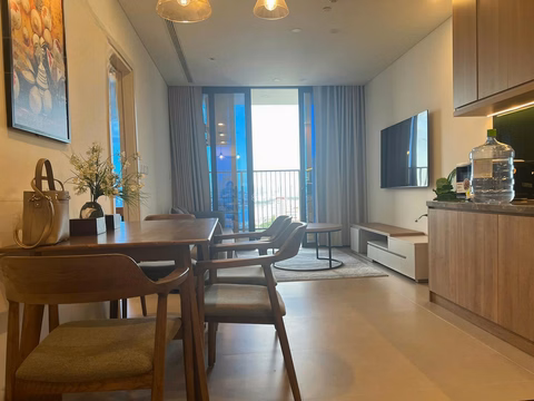 1 bedroom apartment for rent at Sam Tower, view of fireworks, city, Han river. Contact: 0931 914 ***