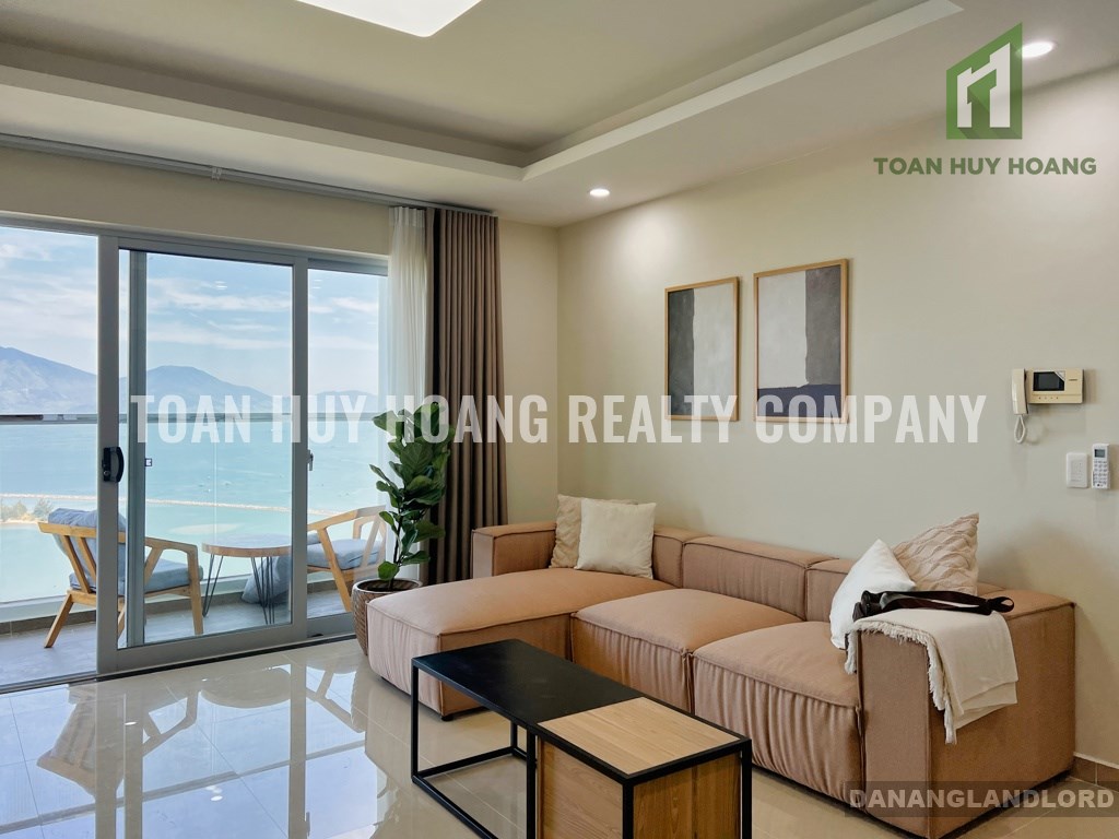 Blooming Apartment 3 bedrooms 135m2 sea view – A1375
