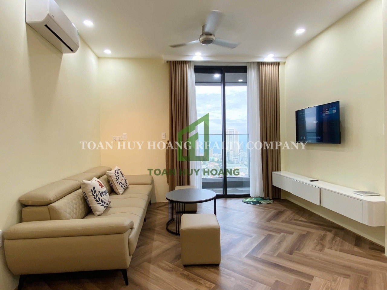 Luxury 1BR Sea View Apartment at Panoma Da Nang | E243