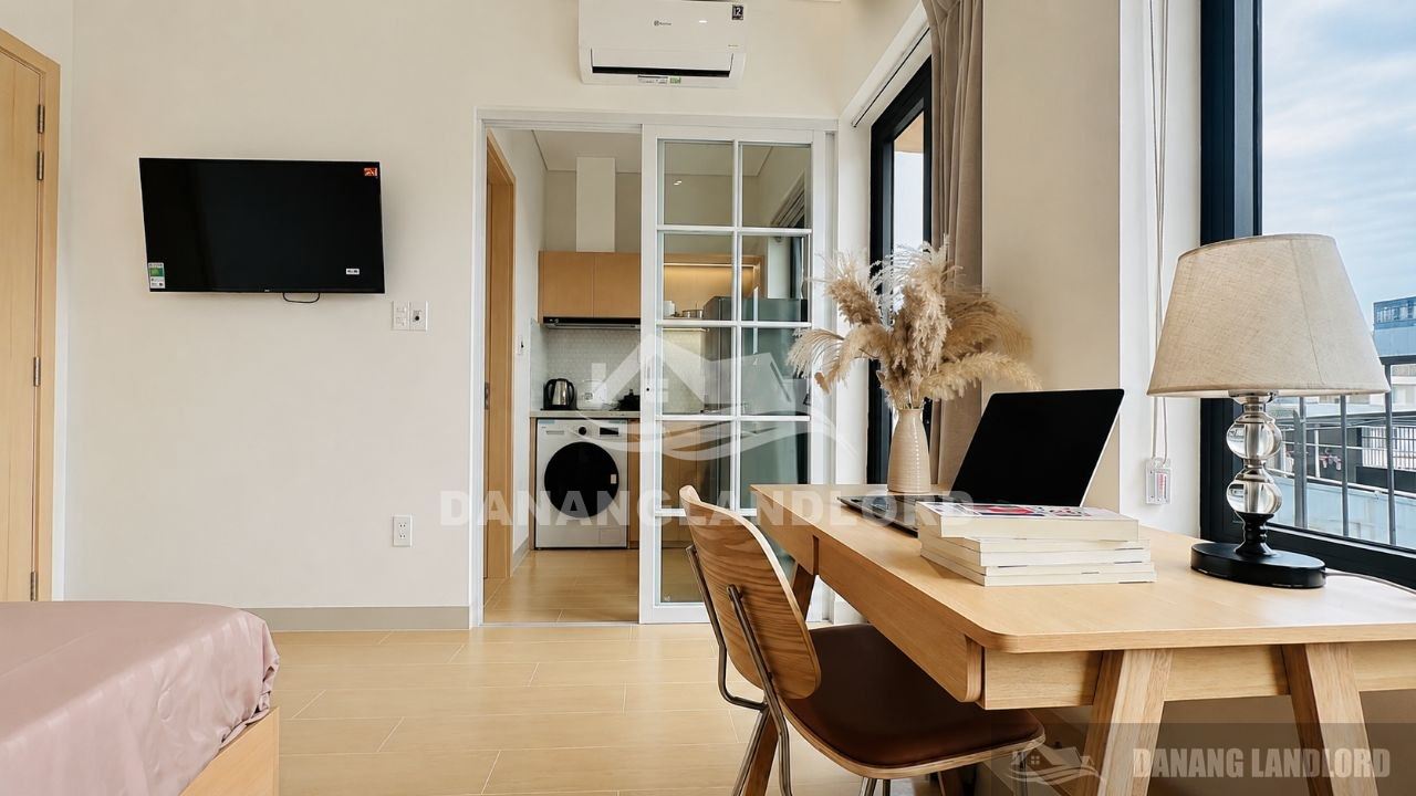 Modern 1BR Apartment in Nam Viet A With Pool | F144