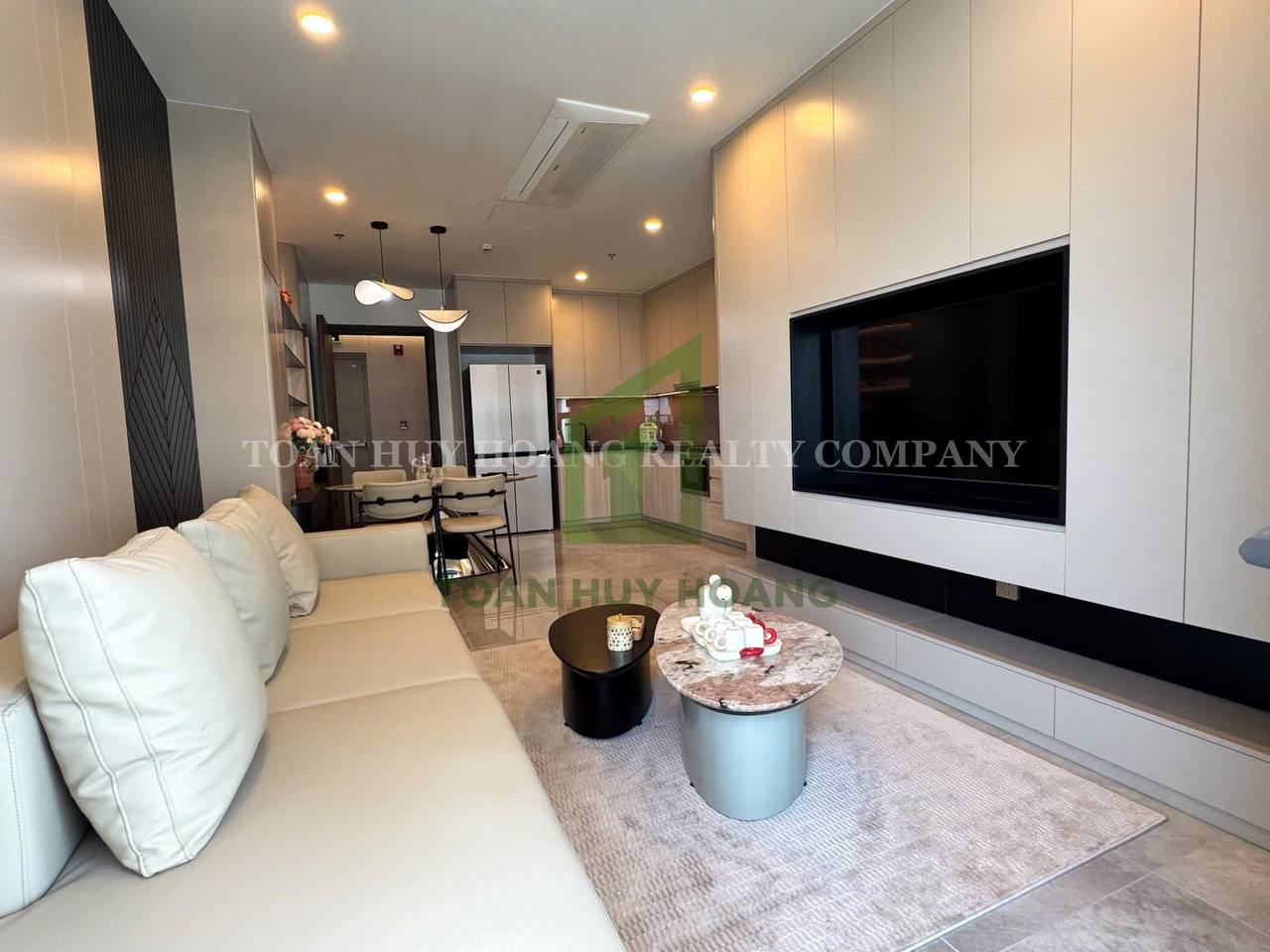 Luxury 2BR Apartment Right on the Han River at Filmore \u2013 E064