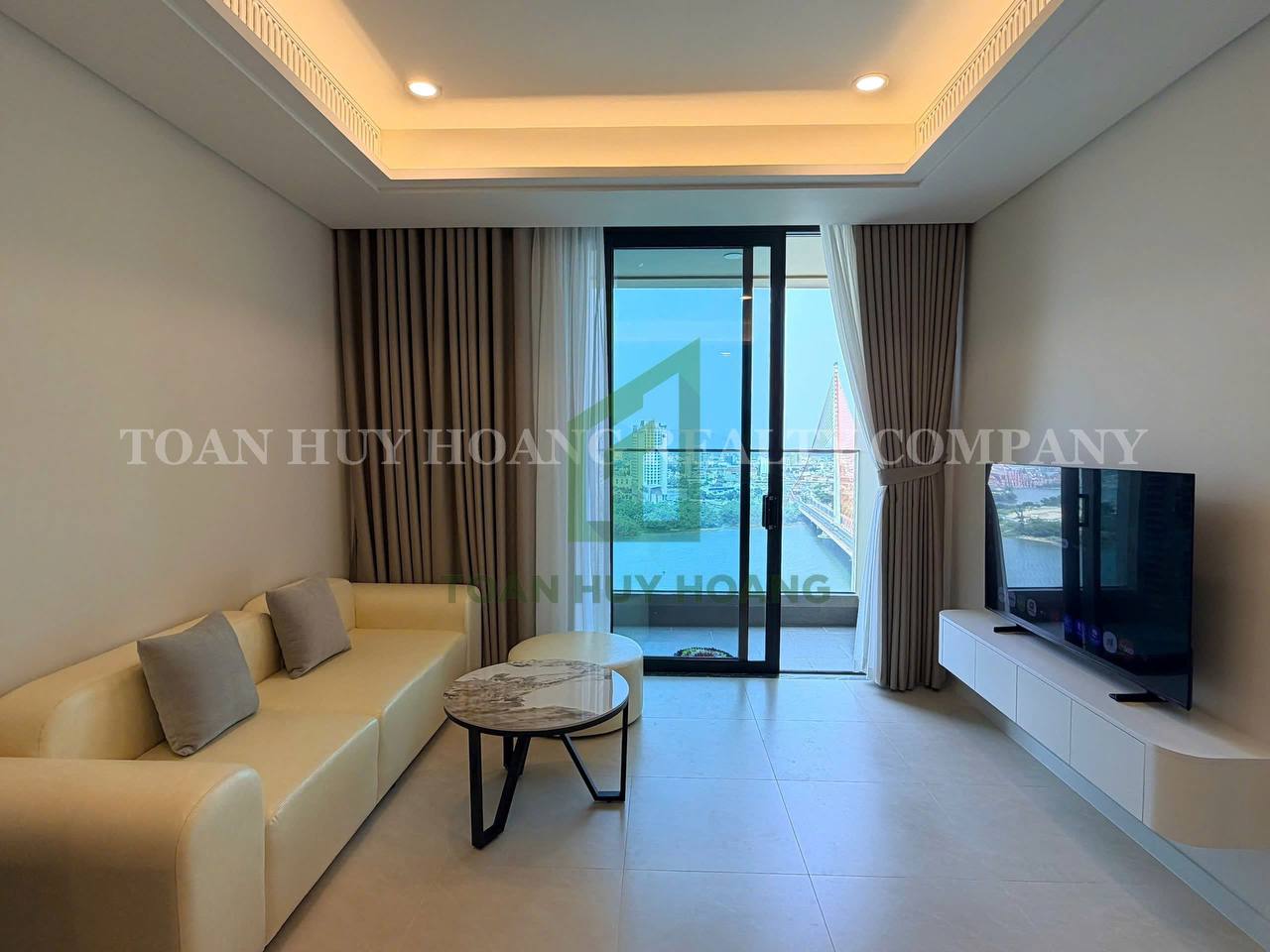 Luxury 1BR Apartment Panoma Han River View Da Nang | E194