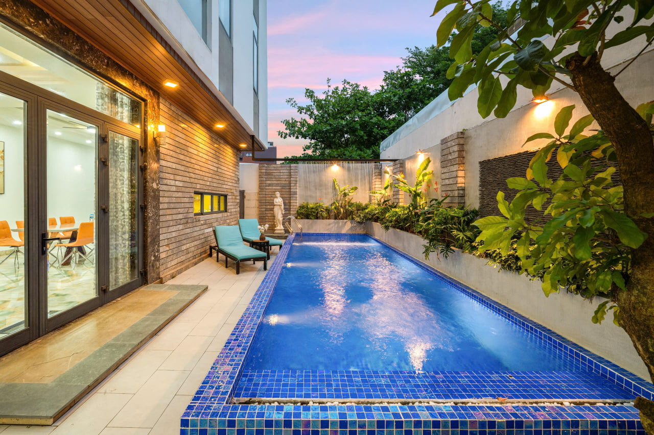 Luxury 6BR Villa Near My Khe Beach Da Nang | D555