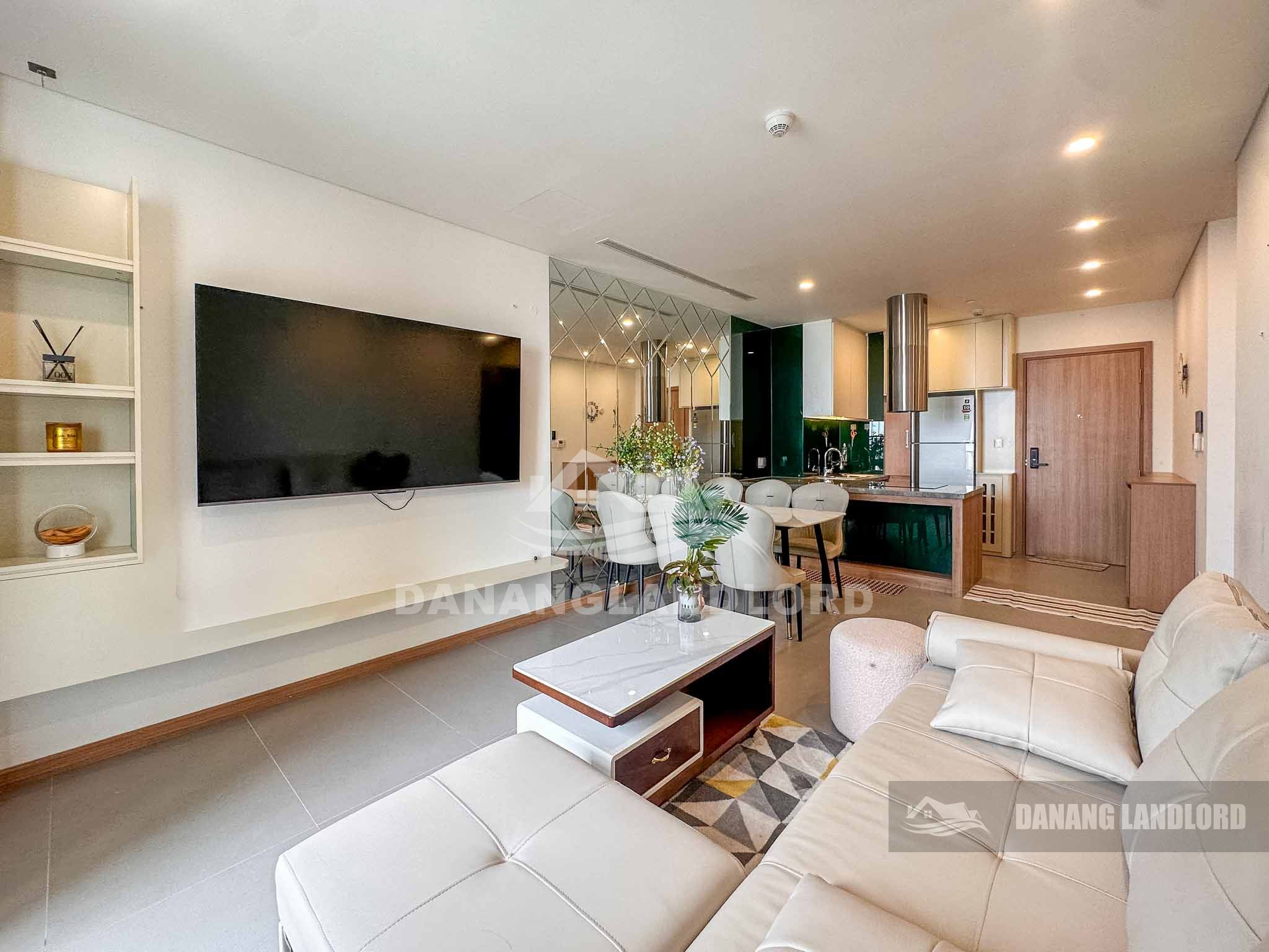 Modern 3BR Apartment Blooming Hai Chau Sea View | E182
