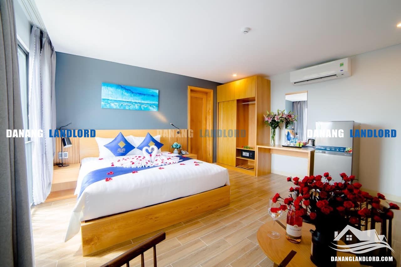 Studio apartment with pool near Furama – C173