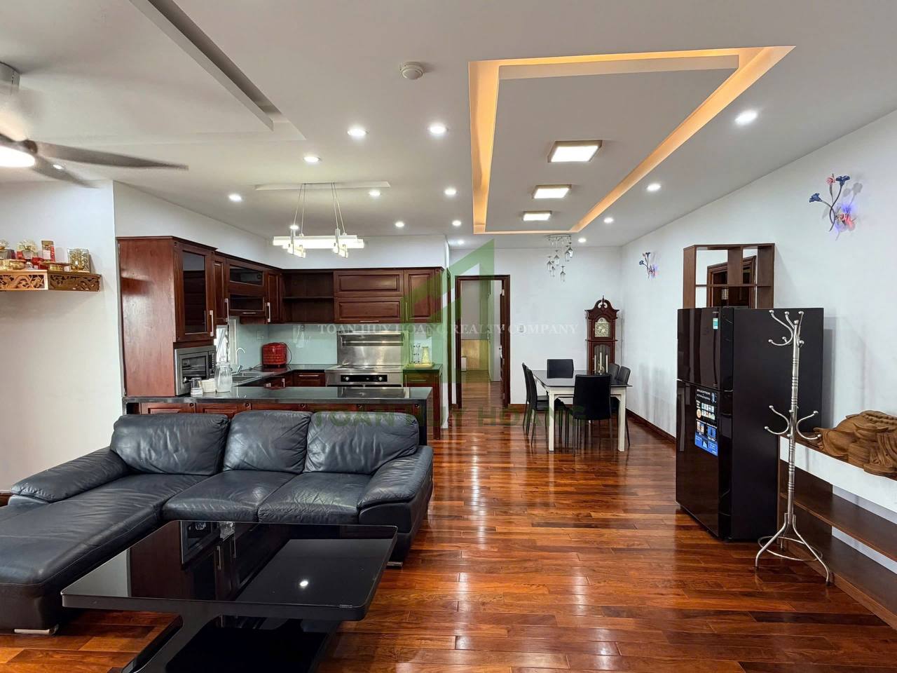 Modern 3BR Apartment Danang Plaza River View | E165