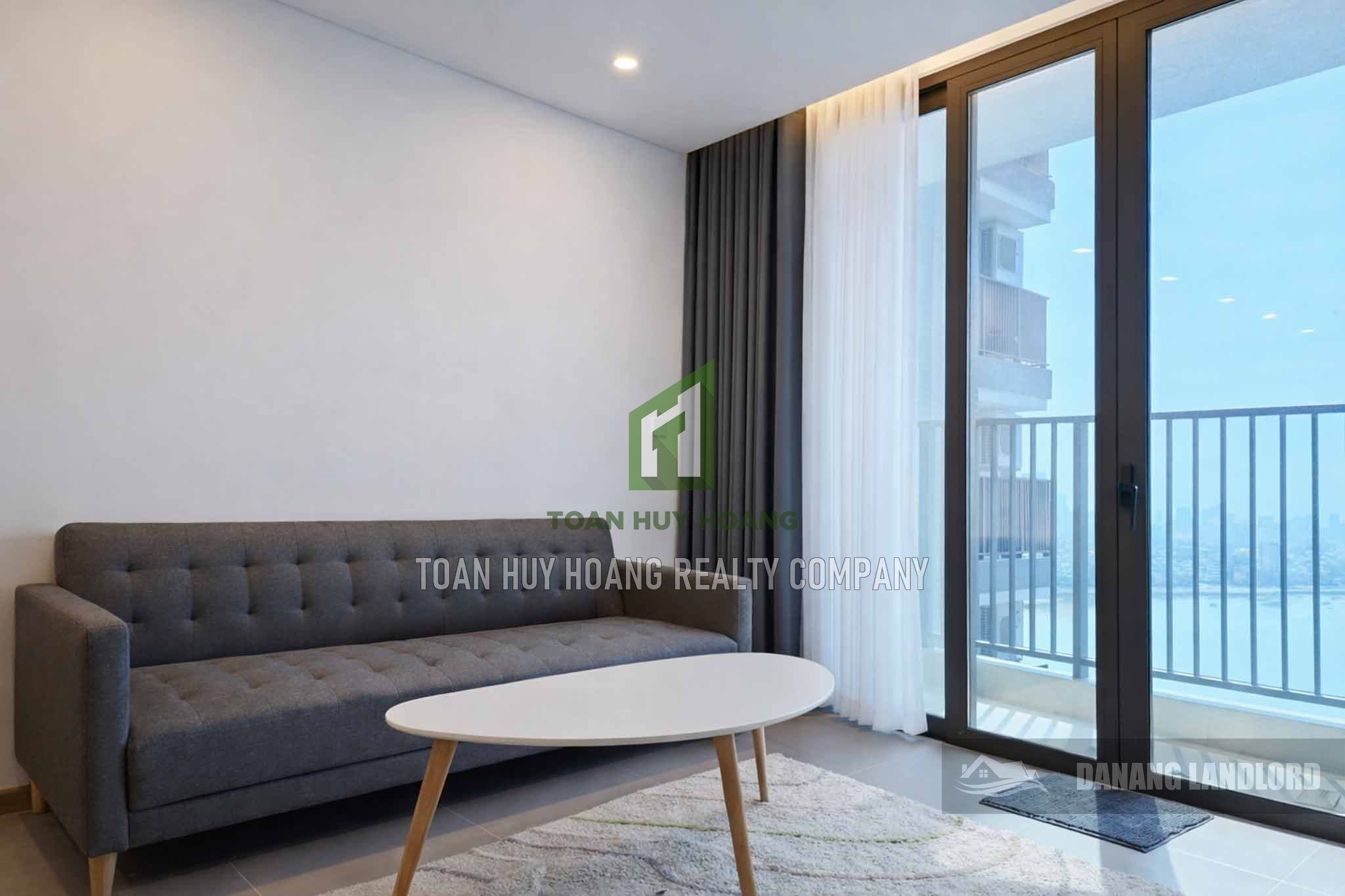 SAM Tower 2 Bedroom Modern Apartment | C969