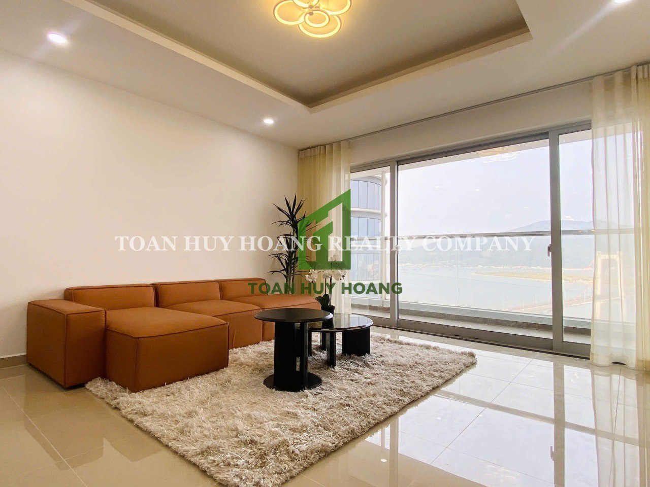 Blooming Spacious 3 Bedroom Apartment with Sea View Balcony