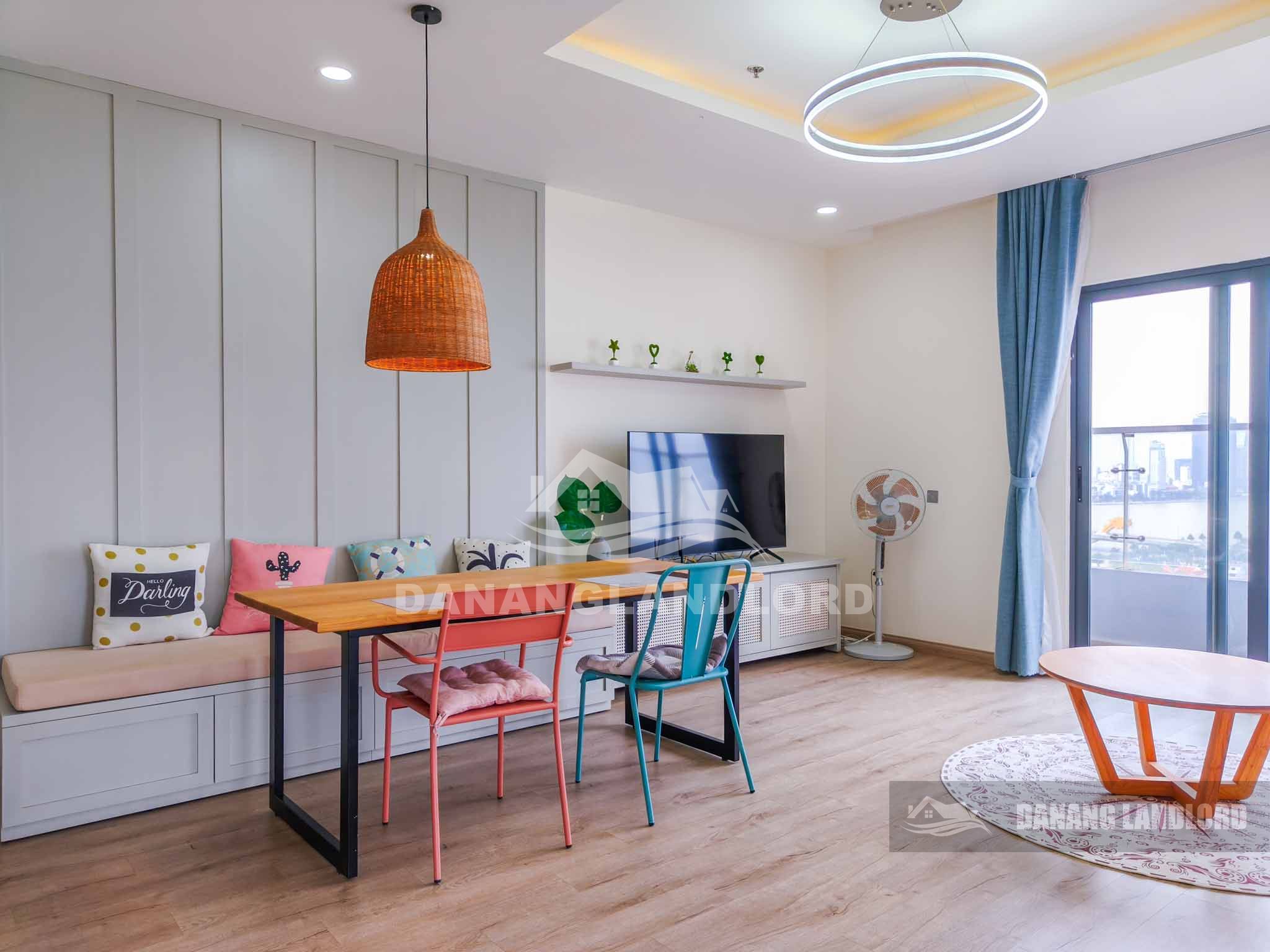 2 Bedroom Monarchy B Apartment with Han River View \u2013 E033
