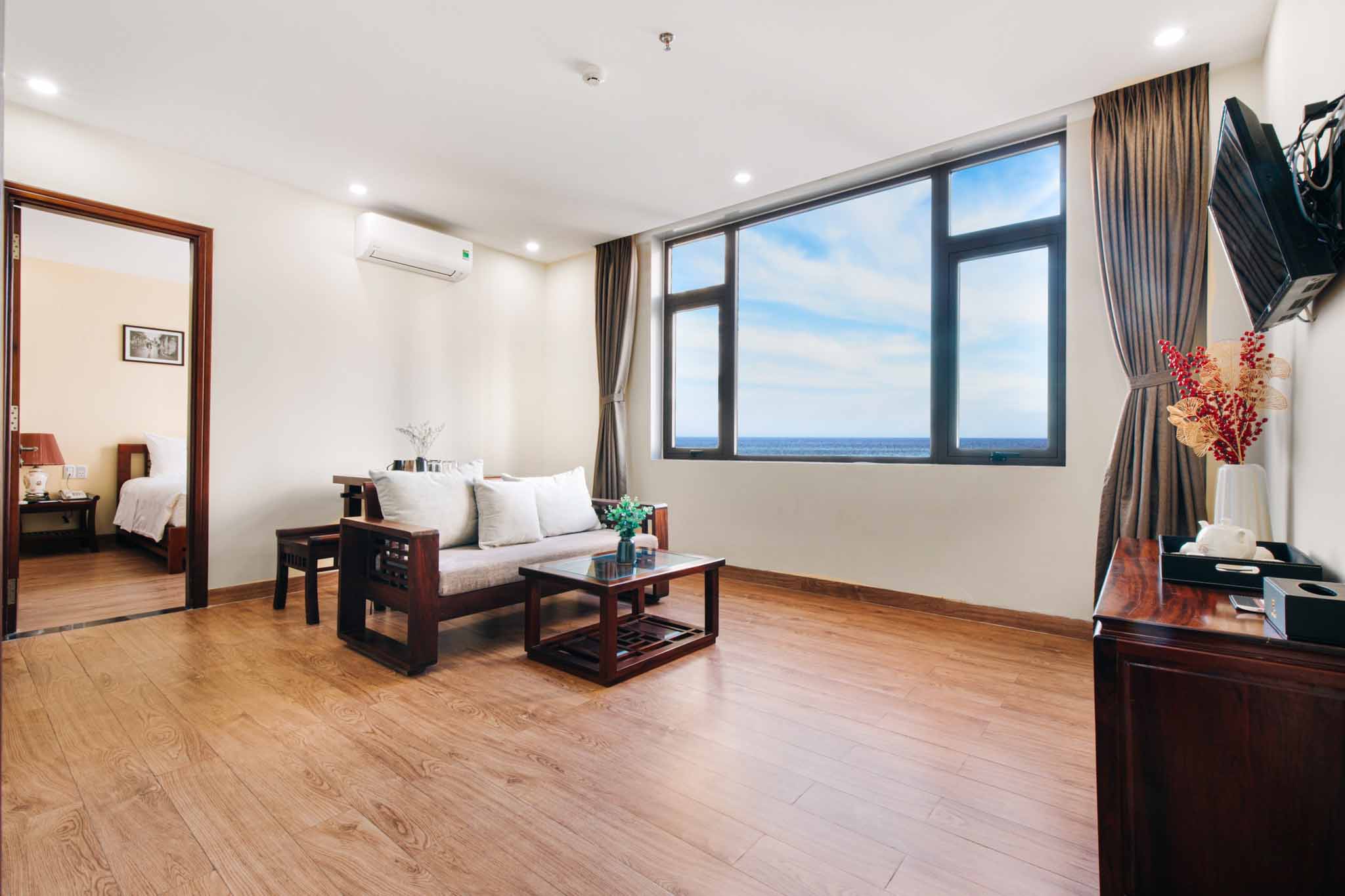 2BR sea view apartment in Son Tra – C155