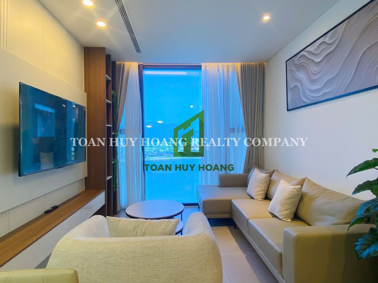 Luxury 2 Bedroom Apartment at SAM Tower \u2013 E052