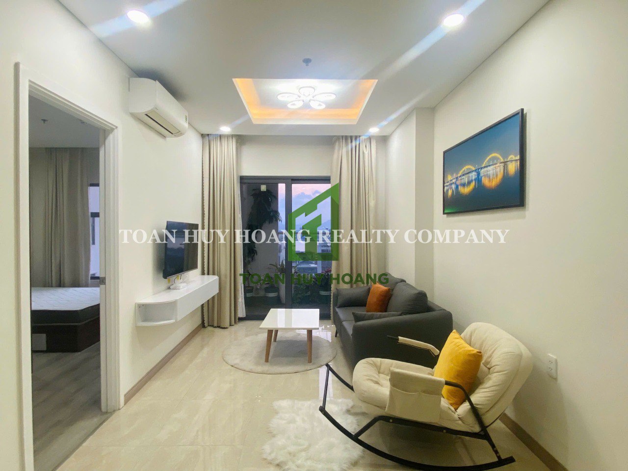 Luxury 2 bedroom apartment near Dragon Bridge – C291