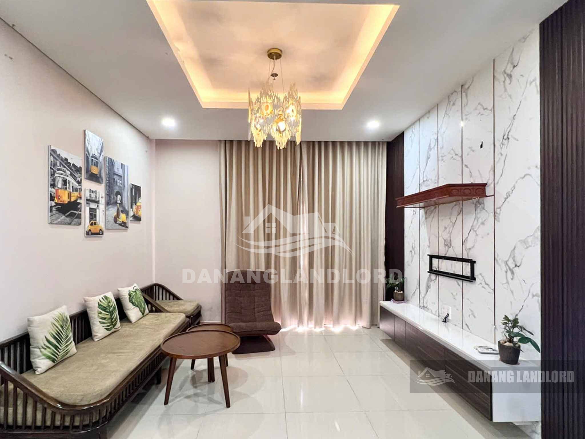 Monarchy 3 bedroom apartment with nice view – E037