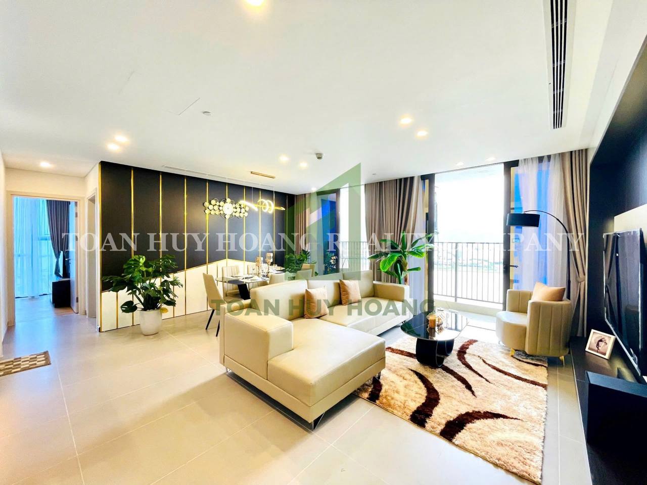 Sam Tower Apartment with 2 bedrooms, view of Han River – C571