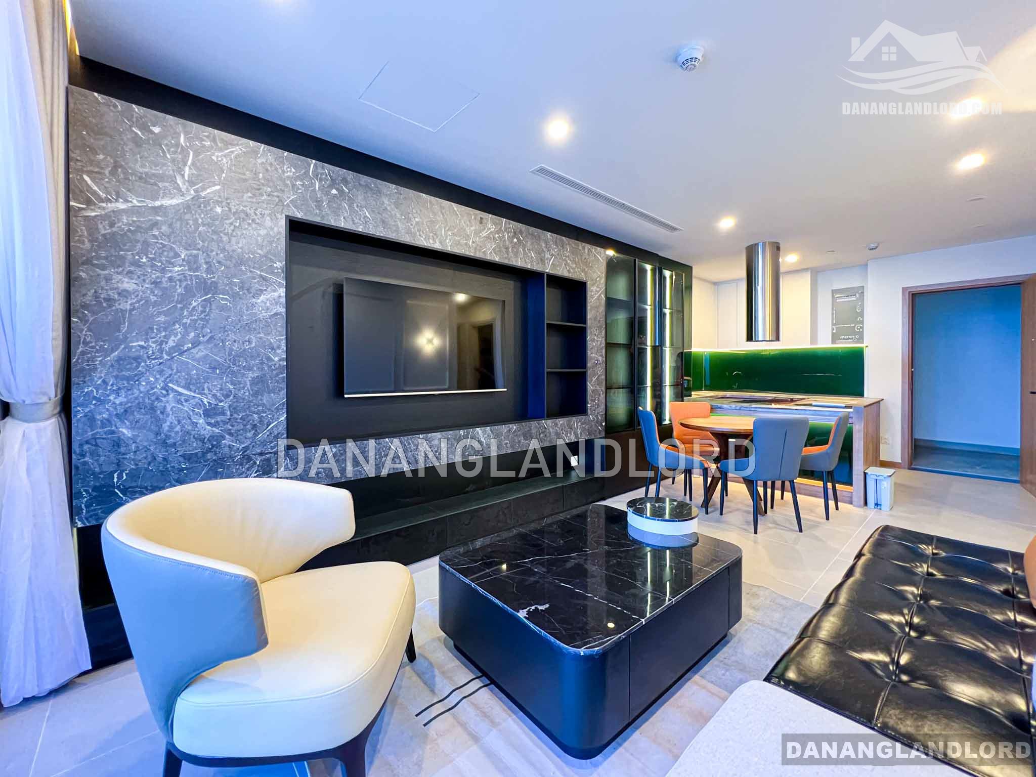 Luxury 2 bedroom apartment in SAM Tower, Da Nang – C677