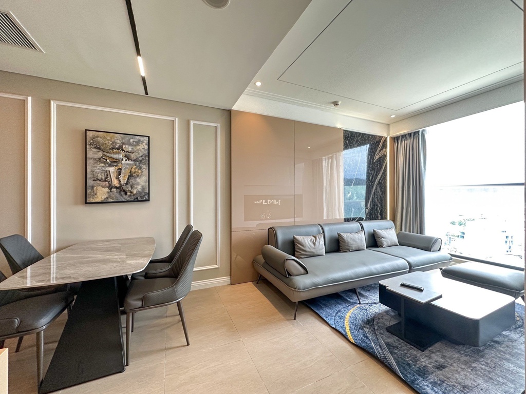 Monarchy 3-bedroom apartment with nice view – C314