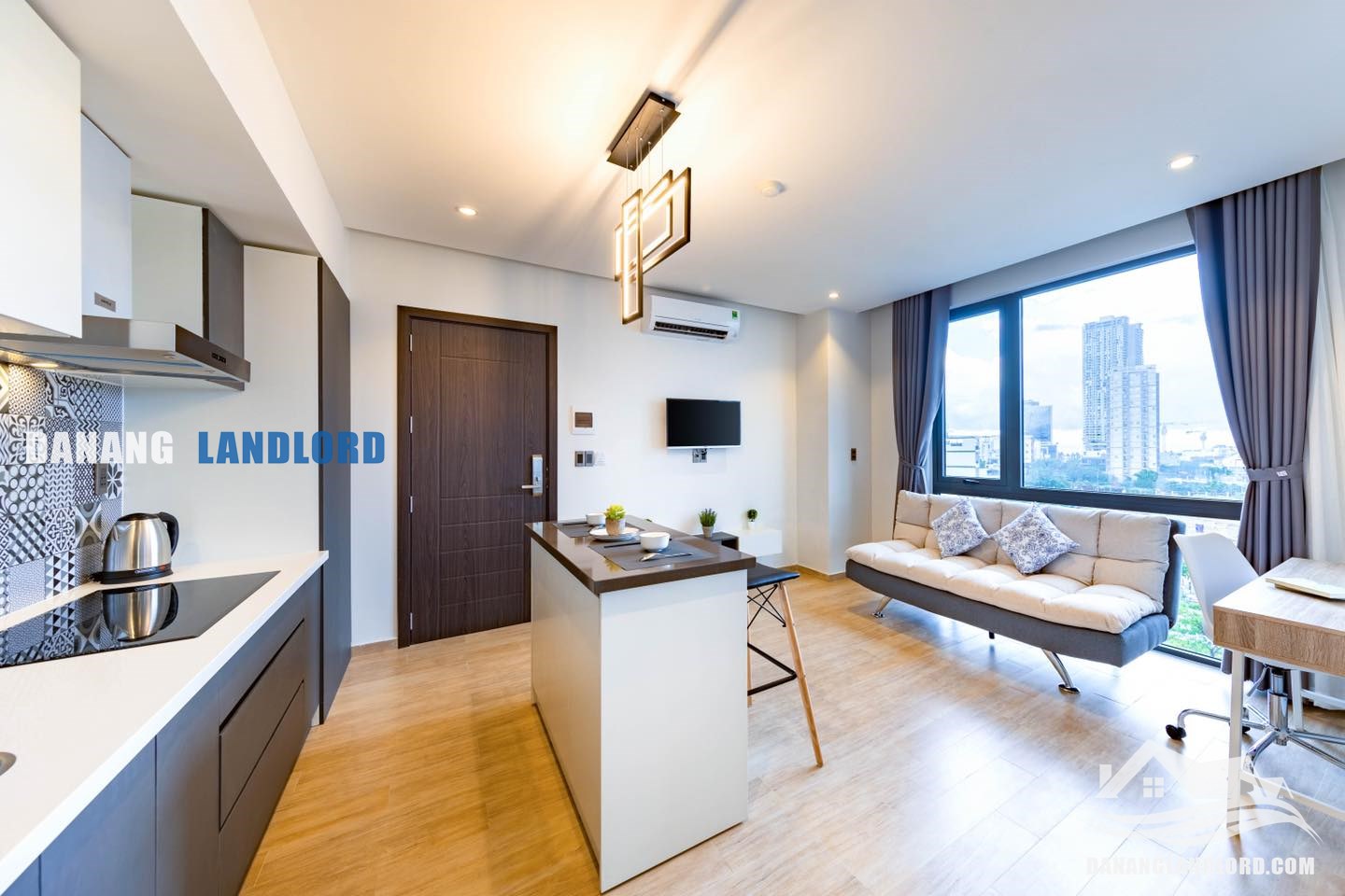 1BR apartment with bathtub near Pham Van Dong beach – A898