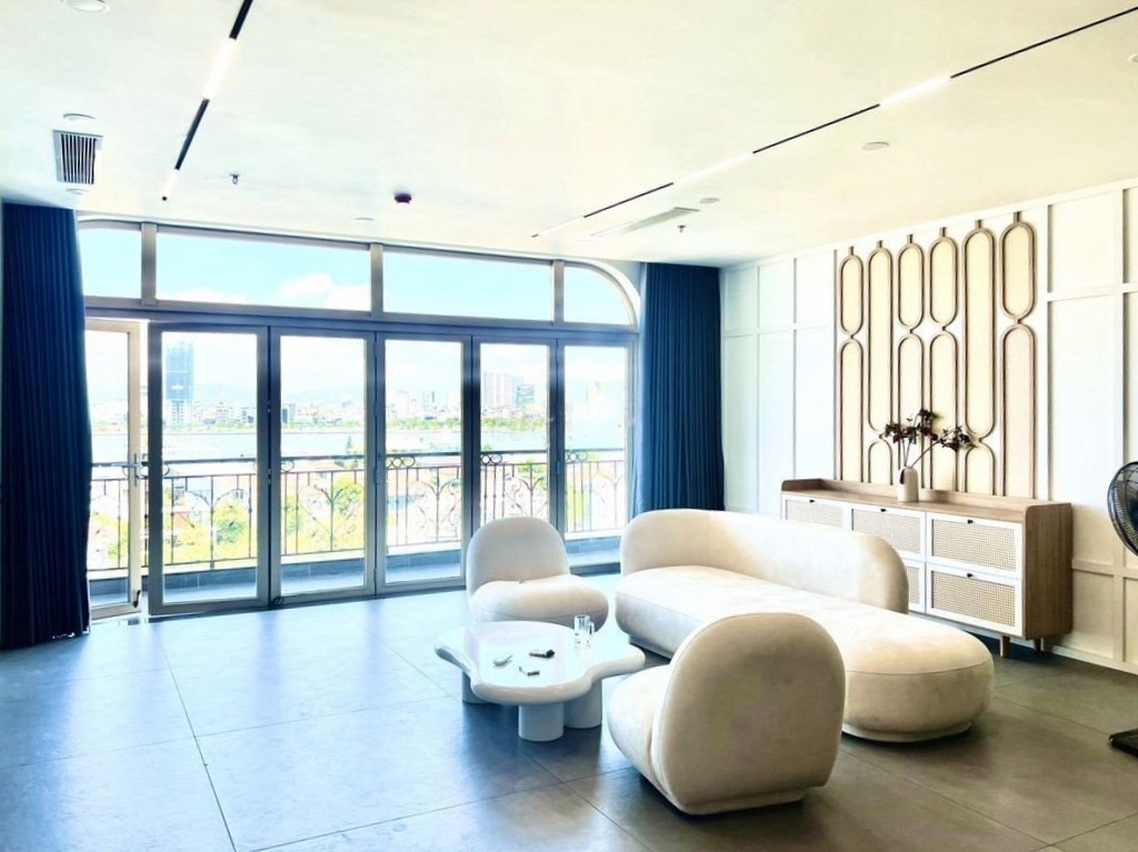Spacious Two-Bedroom Apartment With Pool in Pham Van Dong – A880