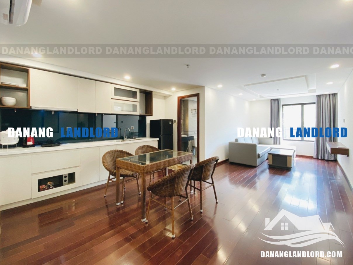 Monarchy apartment 2 bedrooms with sea view – C360