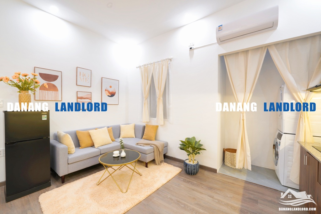 1BR apartment with balcony near Han river – A895