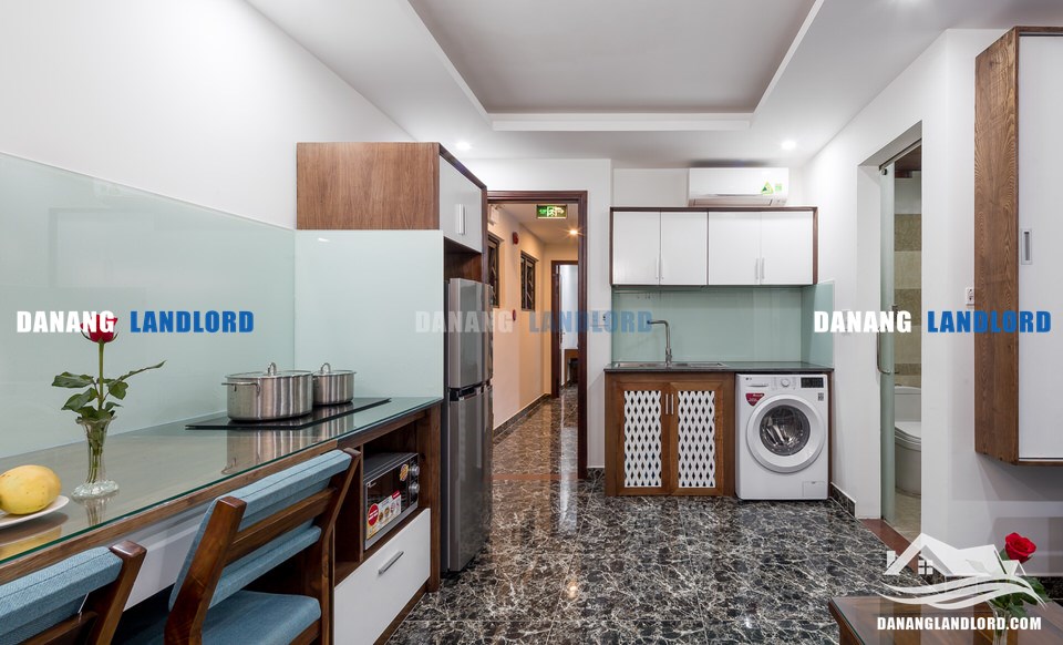 Top floor – 1BR apartment near Dragon Bridge – A219