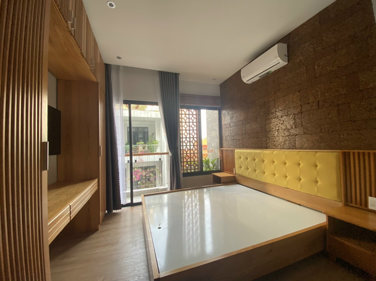 1BR penthouse apartment in An Thuong area – C134