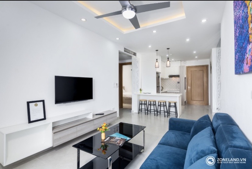 Balcony King Suite Studio with swimming pool near My Khe beach – A711