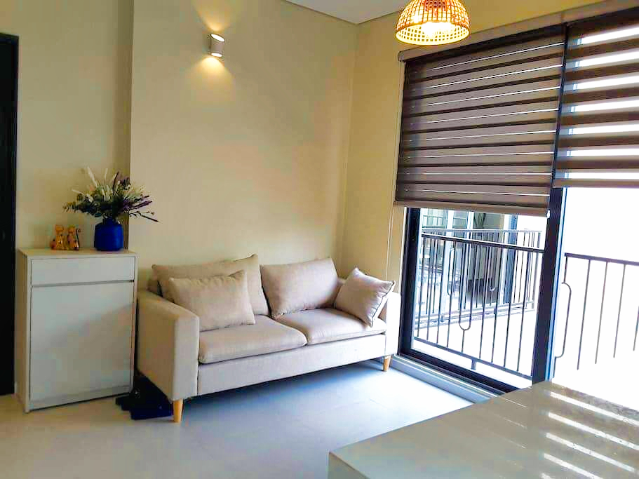 Cheap Studio with pool near Dragon Bridge – A894