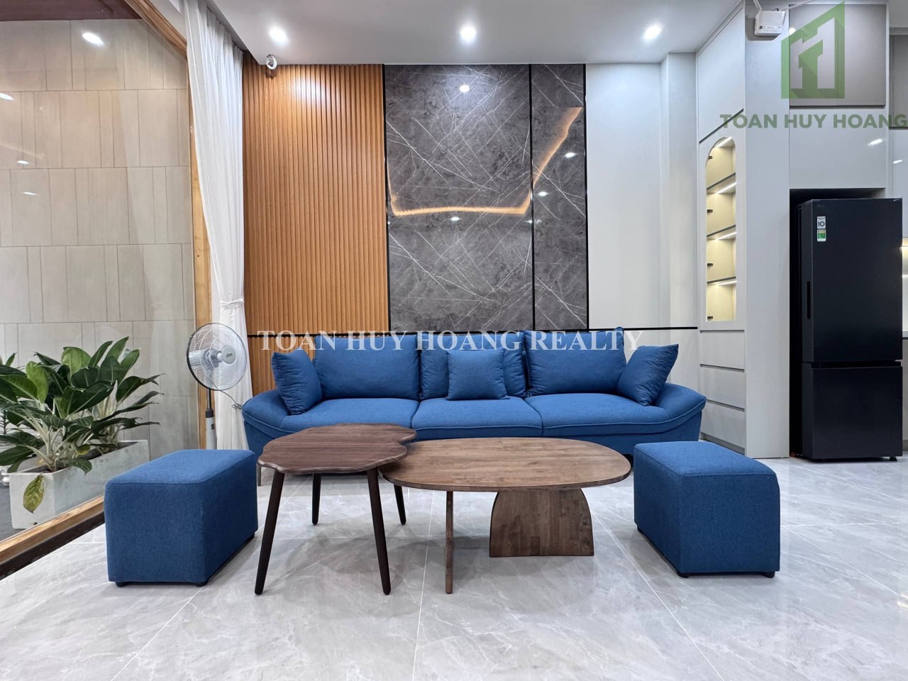 Modern 3BR House Near Pham Van Dong Beach | D656