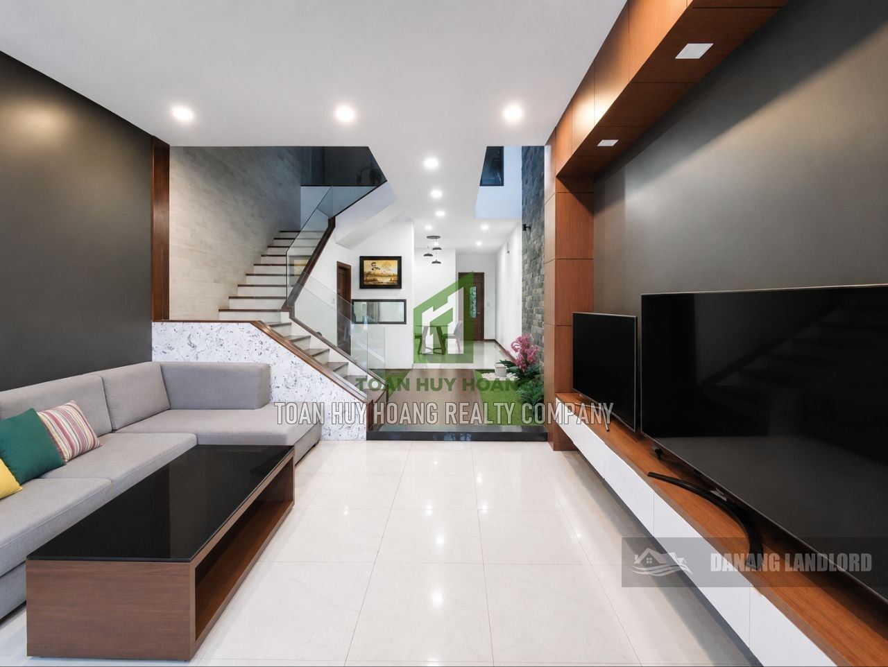 Modern 3BR House in Nam Viet A Da Nang | B438