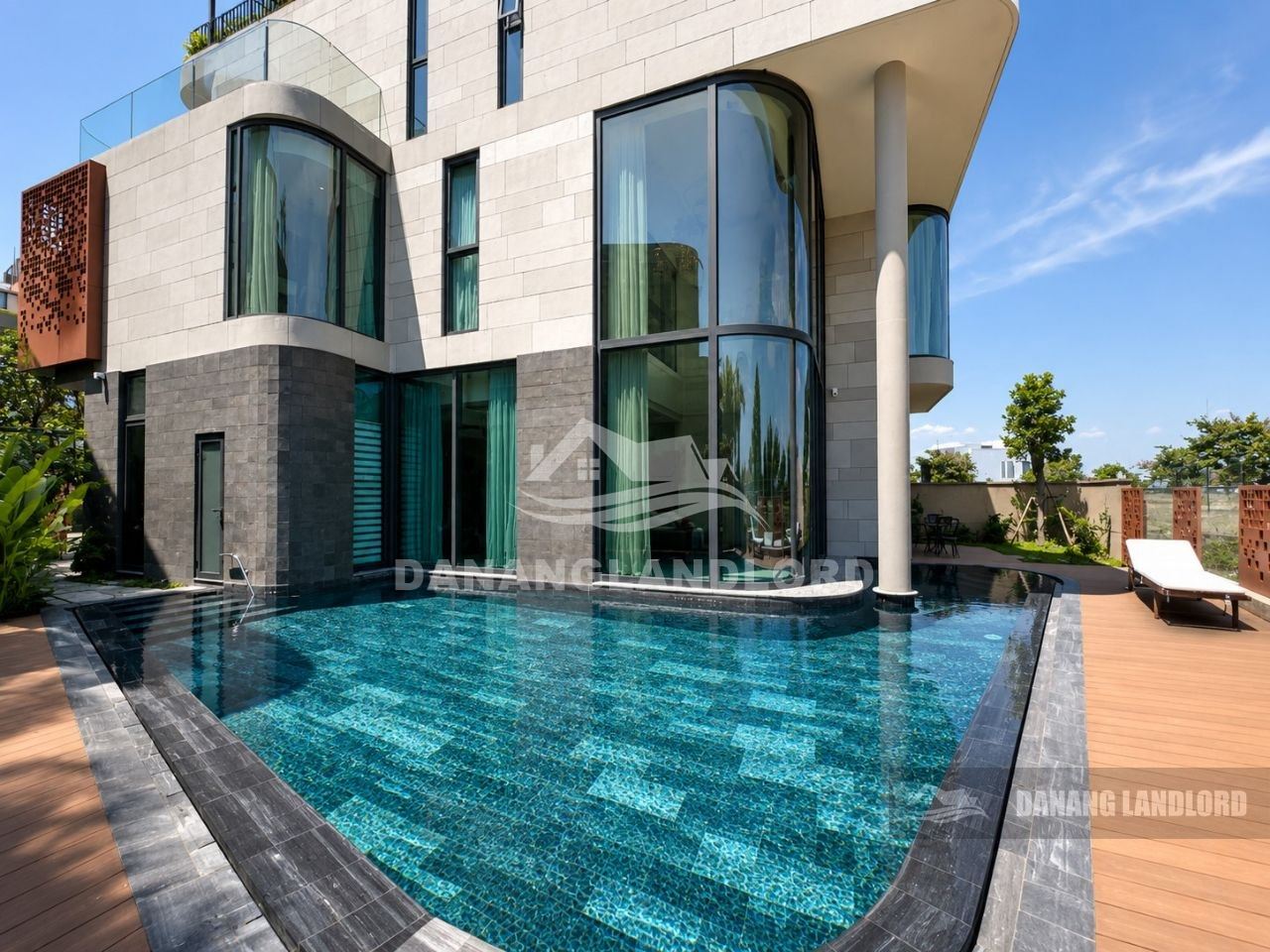 Luxury 5BR Villa With Private Pool At Regal Victoria | D617
