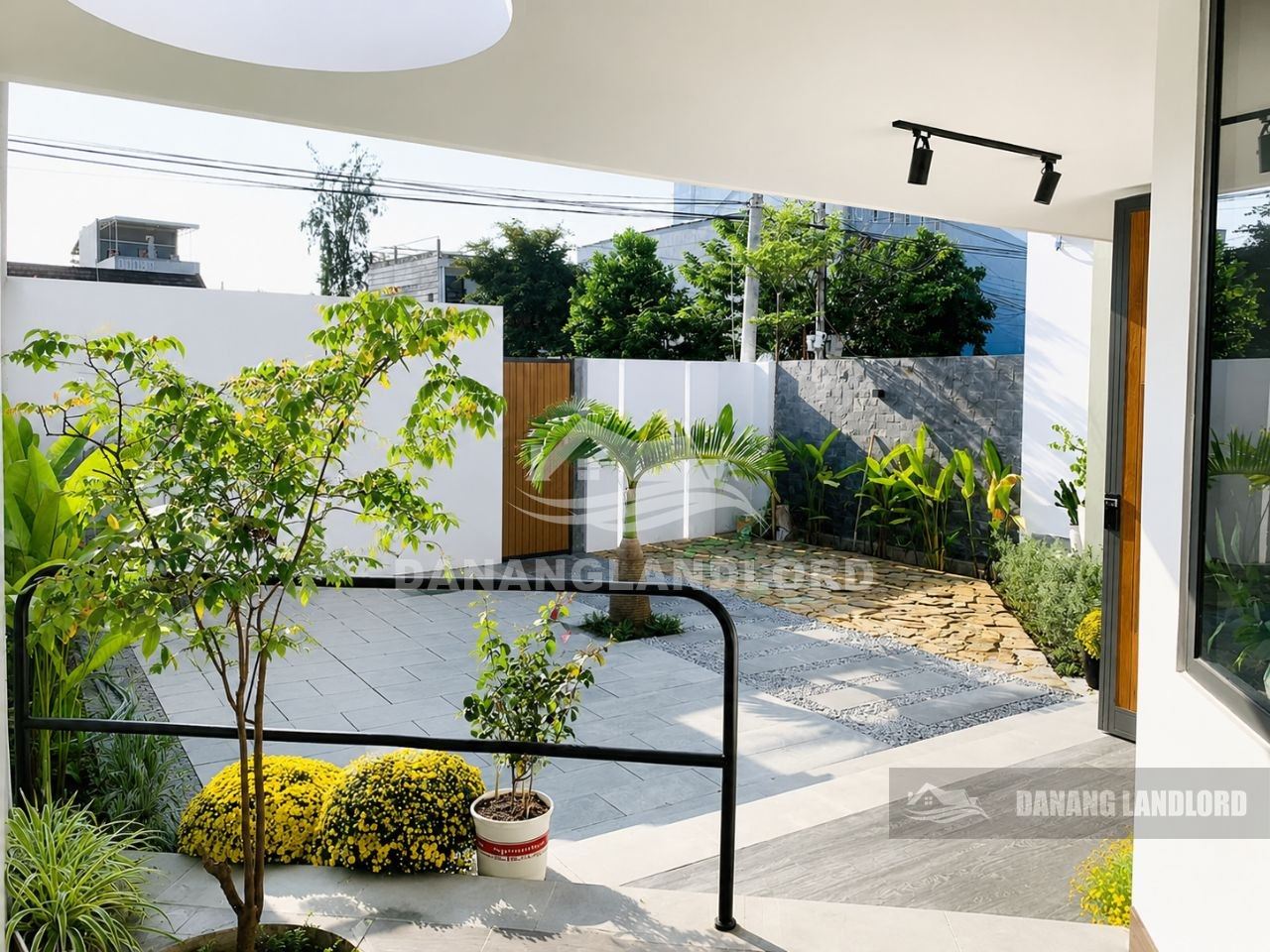 Garden House Near Tan Tra Beach 3BR For Rent | D608