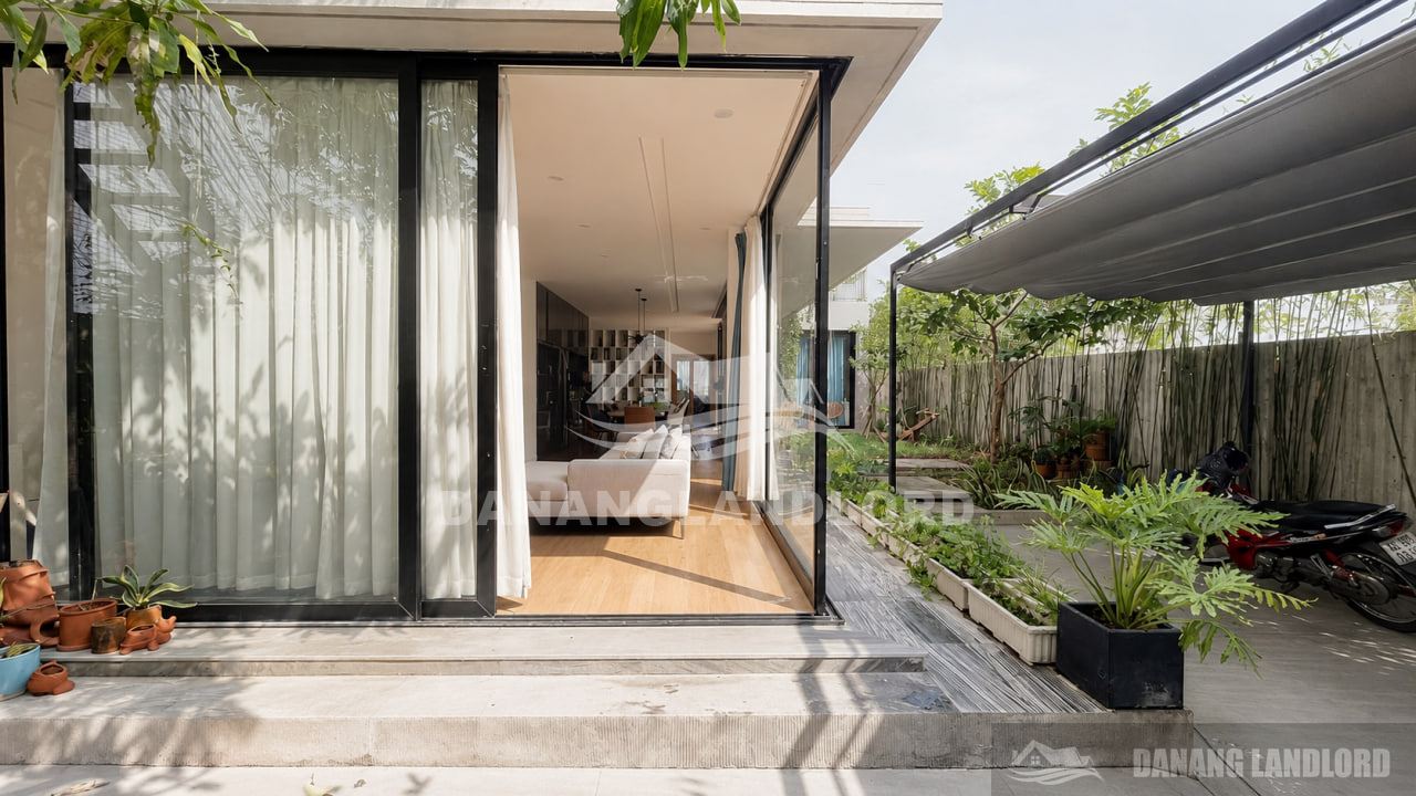 Luxury 4BR Garden Villa Nam Hoa Xuan Spacious Living | D593