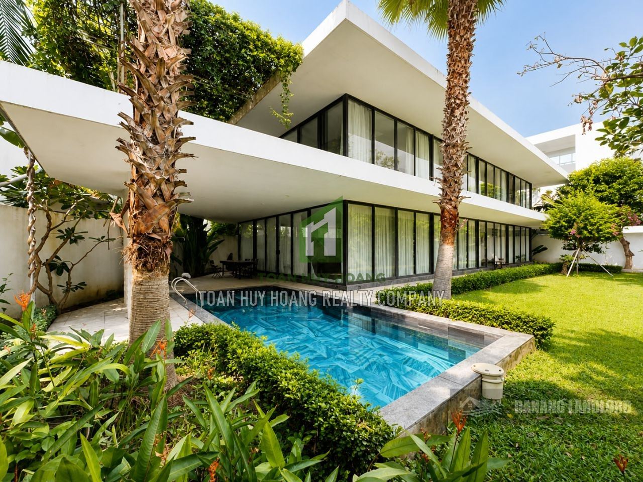 Luxury 3-Bedroom Garden Pool Villa 800m2 in Nam Viet A – B906