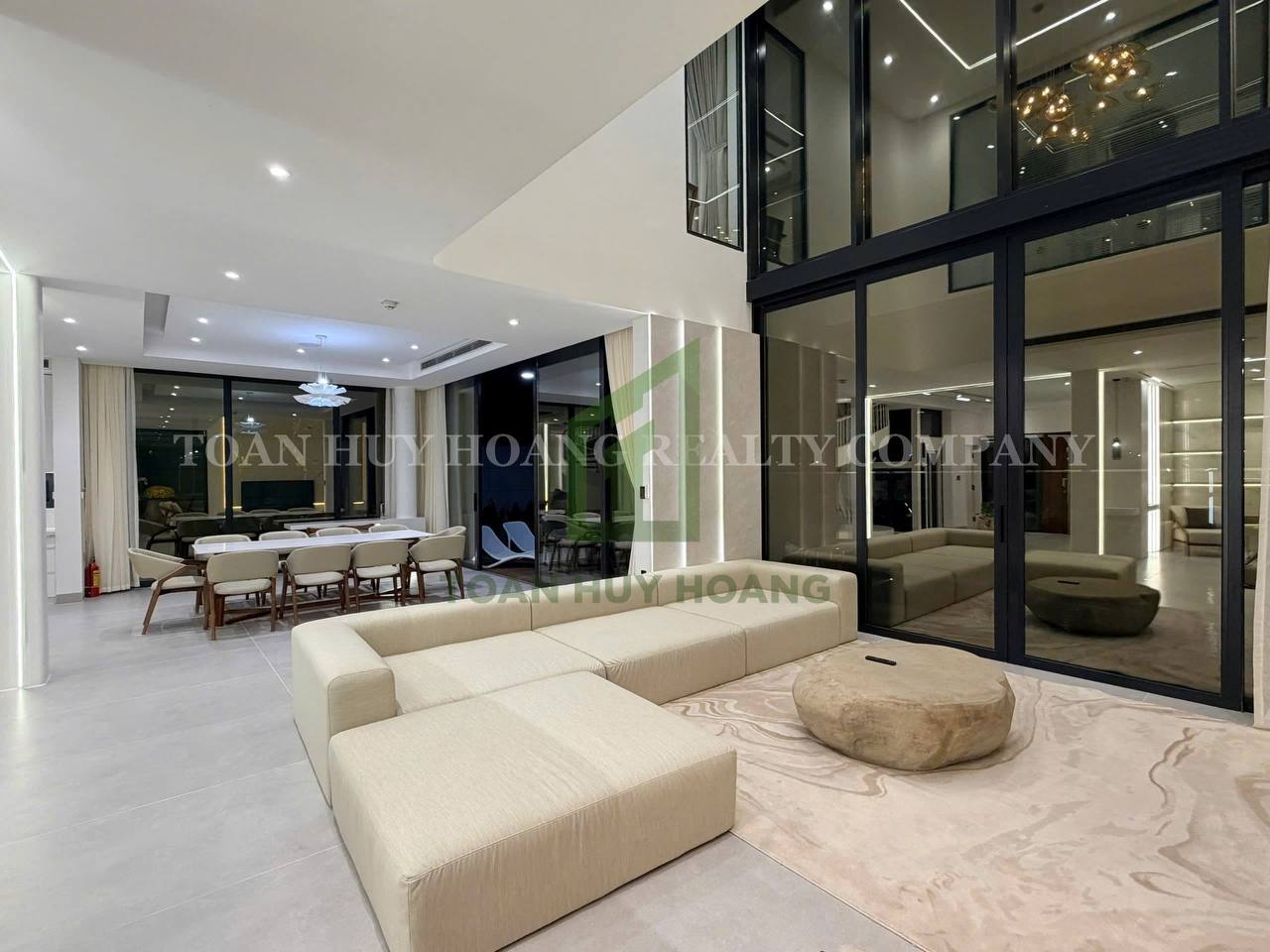 Luxury One River 4 Bedroom Pool Villa for Rent | D477