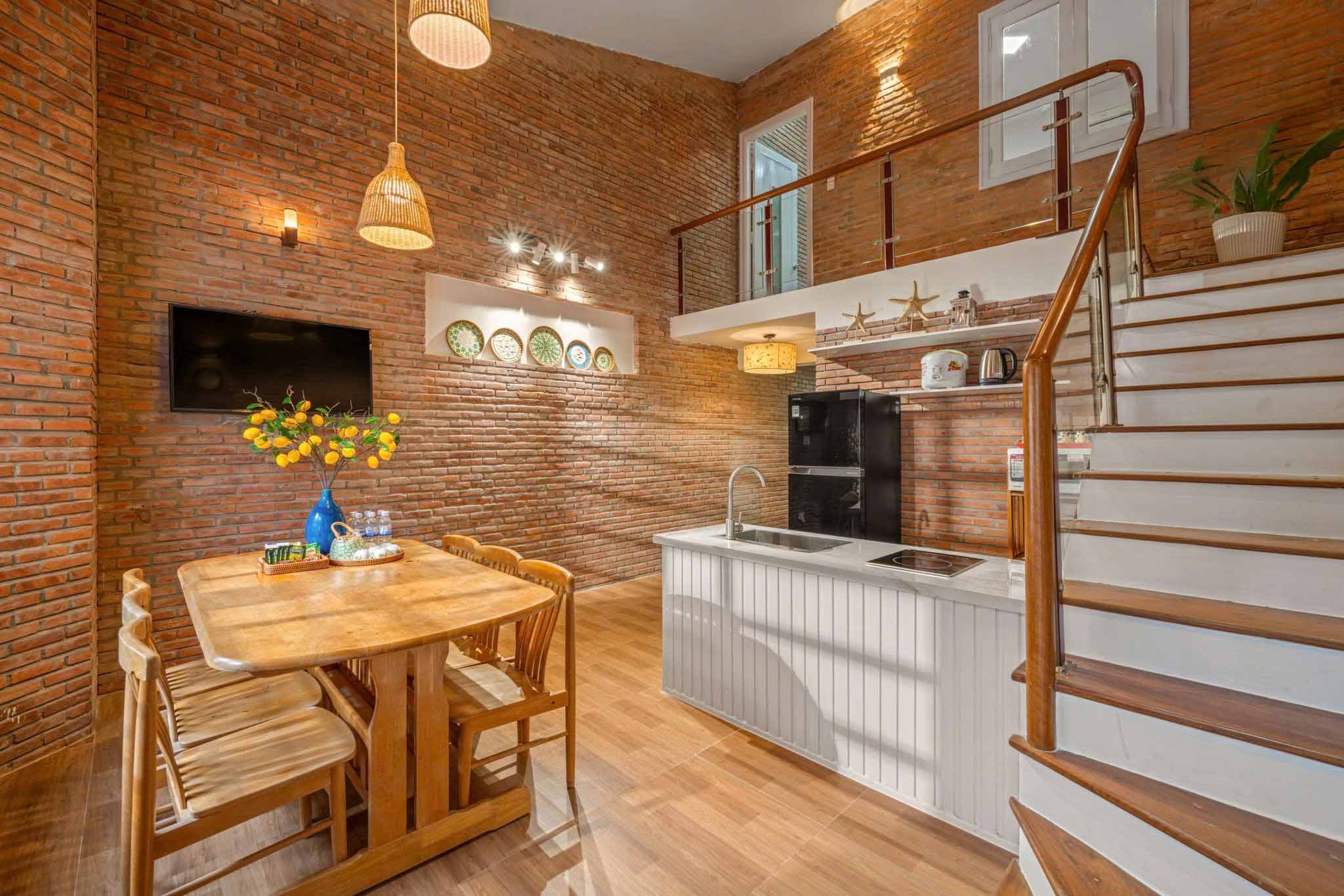 Modern 3BR House Hoa Cuong City Center Da Nang | D567