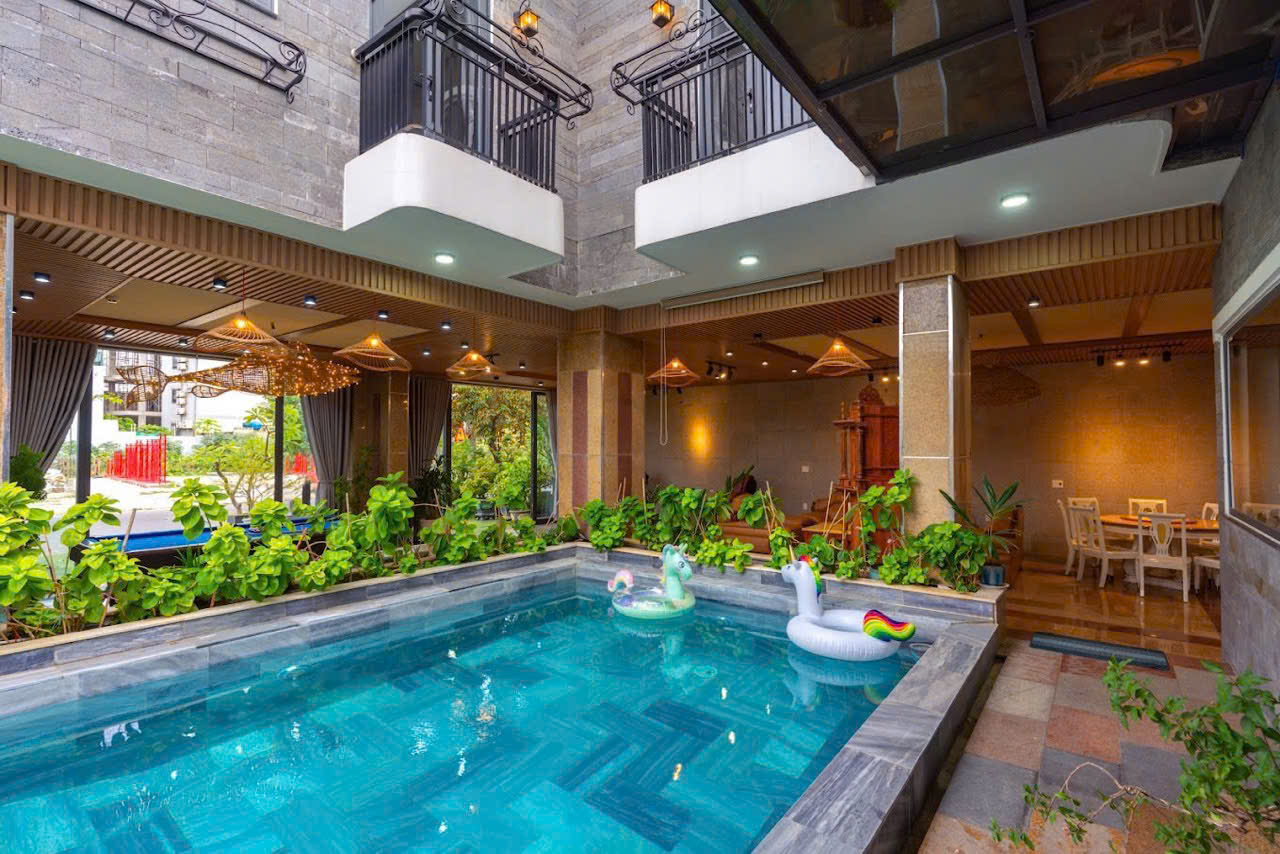 Elysia 5BR Luxury House Pool Elevator | D527