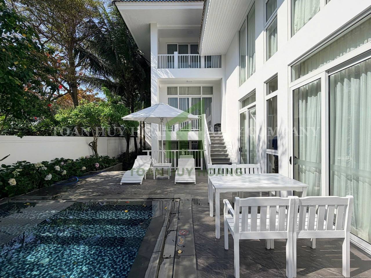 Premier 4 Bedroom Luxury Pool Villa Near My Khe Beach | D510