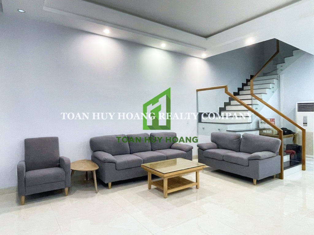 Euro Village Townhouse 4 bedrooms – V0167